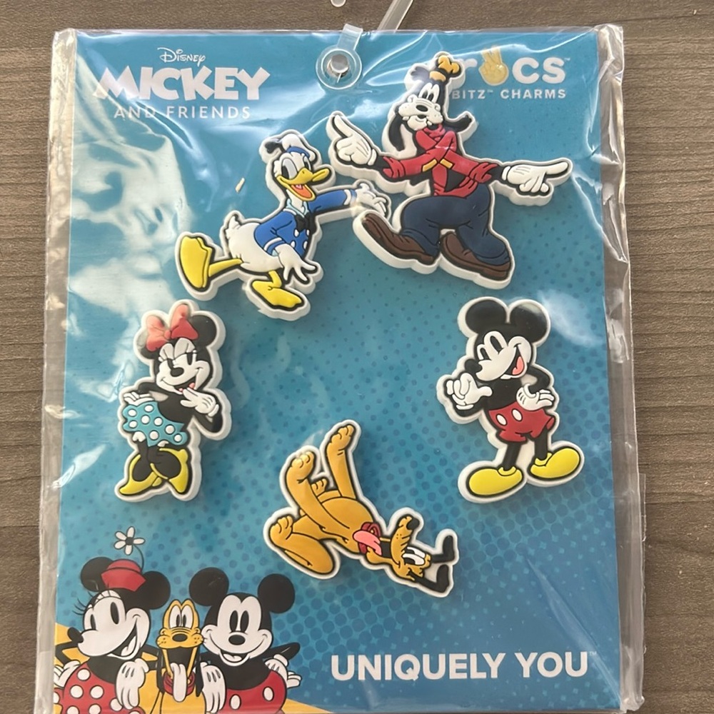 NEW Disney Mickey Friends 5 Croc Charms